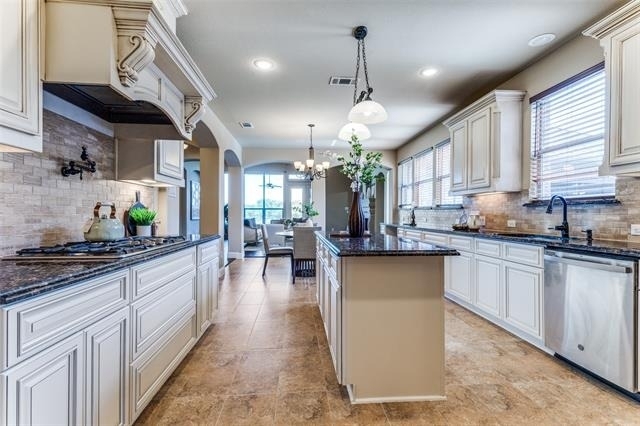 2028 Sterling Trace Drive - Photo 10