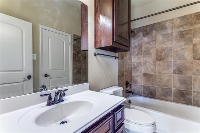 2028 Sterling Trace Drive - Photo 30