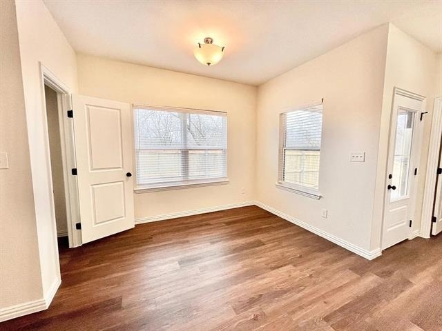 327 E Nelson Street - Photo 4