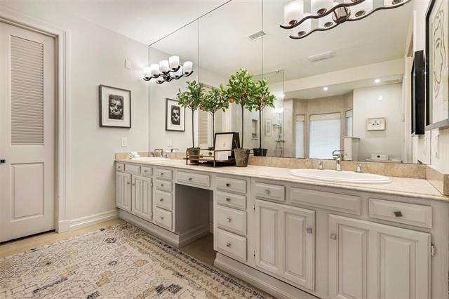 3424 Gillespie - Photo 20