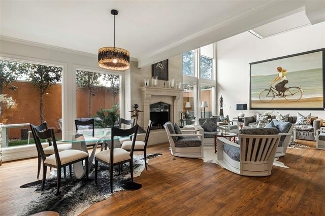 3424 Gillespie - Photo 8