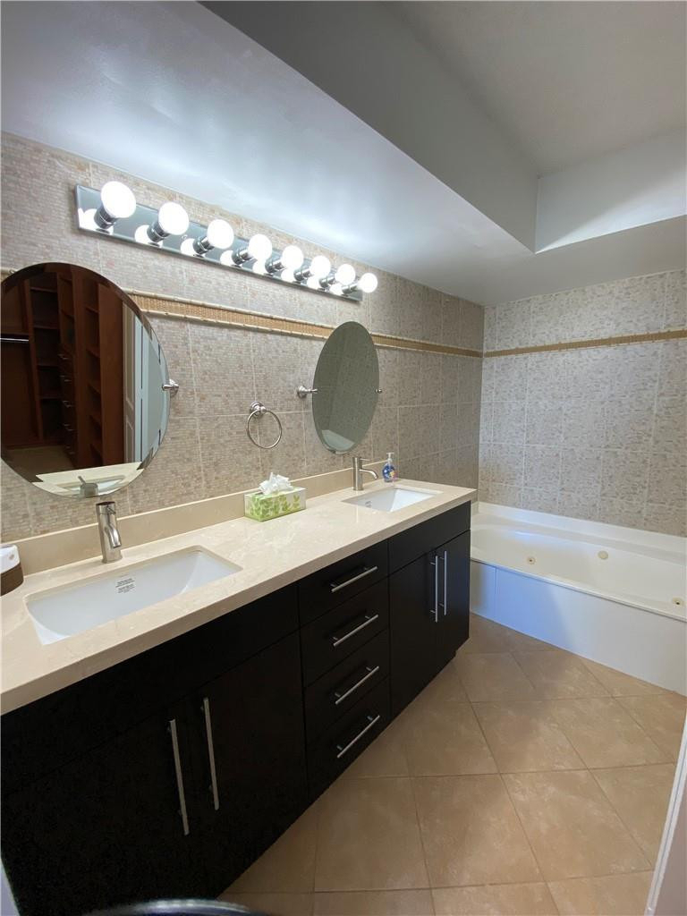 3500 Mystic Pointe Drive - Photo 10