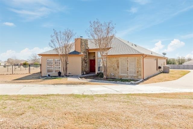 115 Kenwick Court - Photo 3