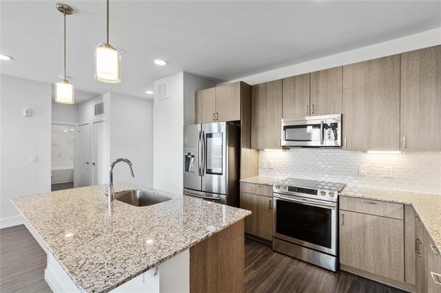 1500 N Fitzhugh Avenue - Photo 8