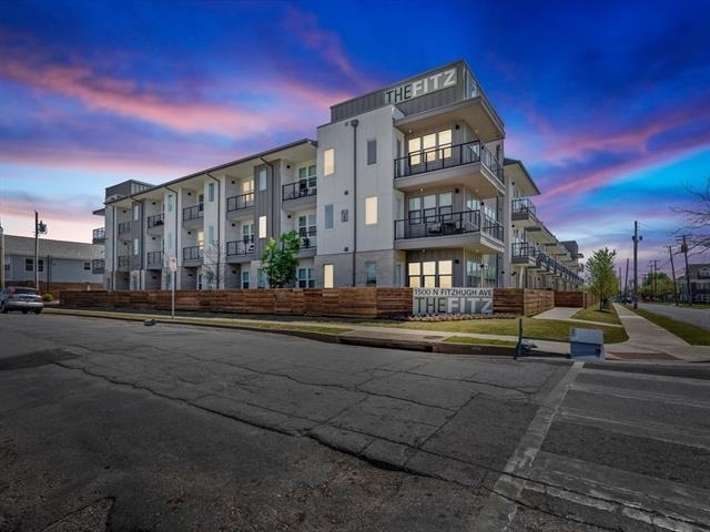 1500 N Fitzhugh Avenue - Photo 0