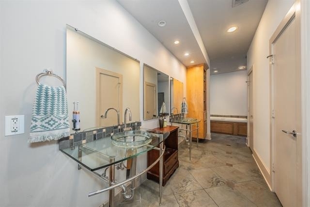 3911 Gilbert Avenue - Photo 25
