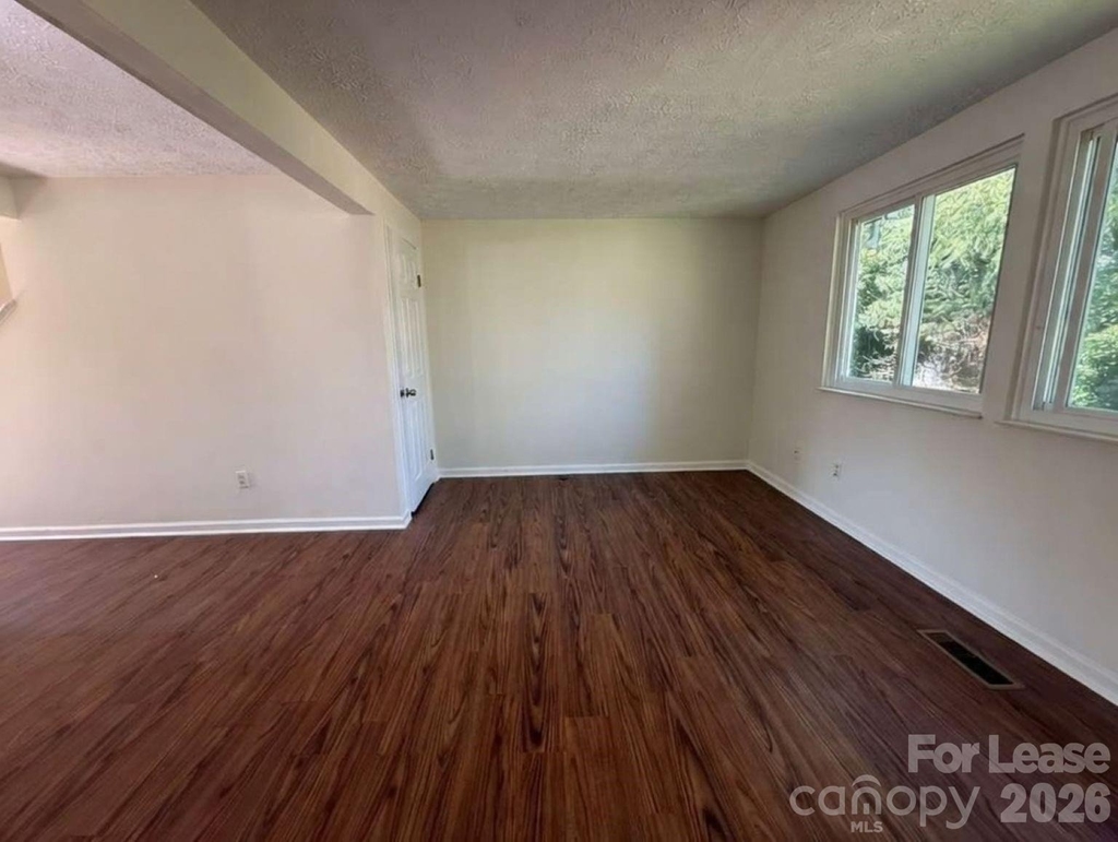 9432 Lexington Circle - Photo 7