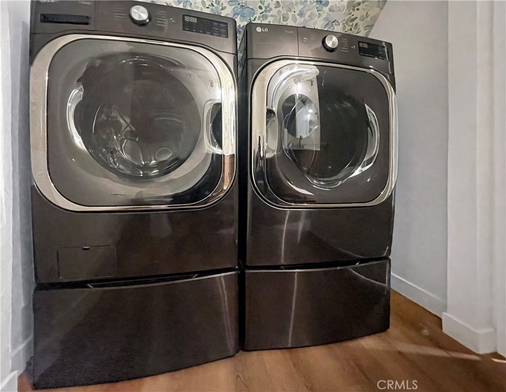 1335 W 139th - Photo 6