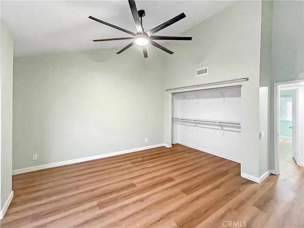 1335 W 139th - Photo 12