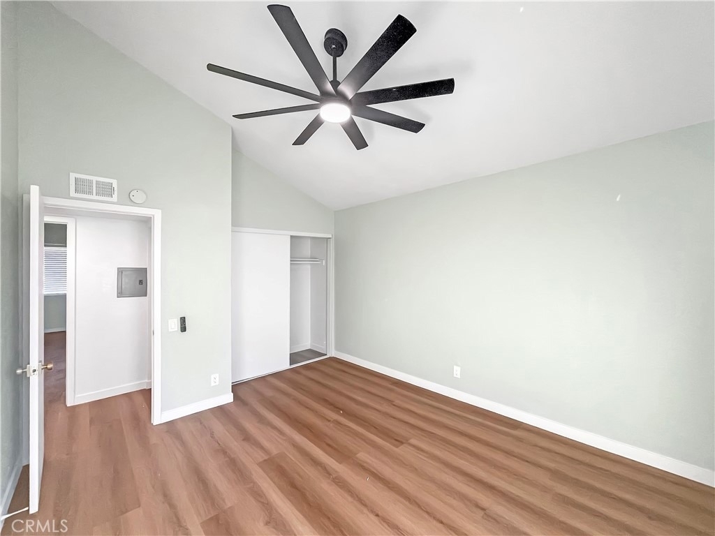 1335 W 139th - Photo 11