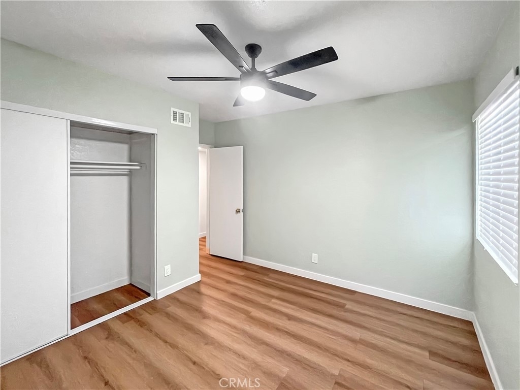 1335 W 139th - Photo 8