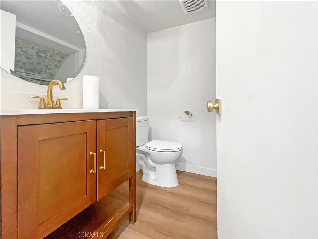 1335 W 139th - Photo 5