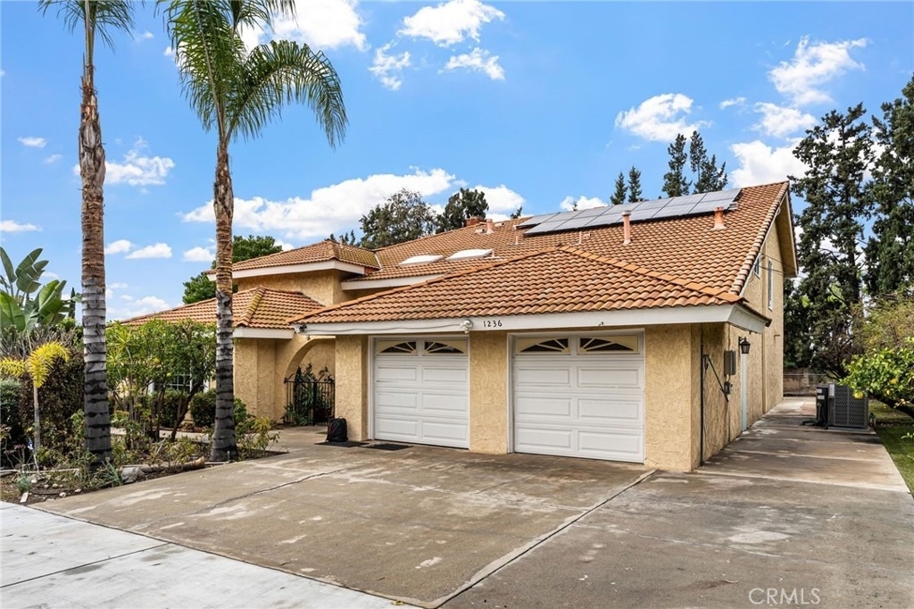 1236 E Sierra Madre - Photo 2