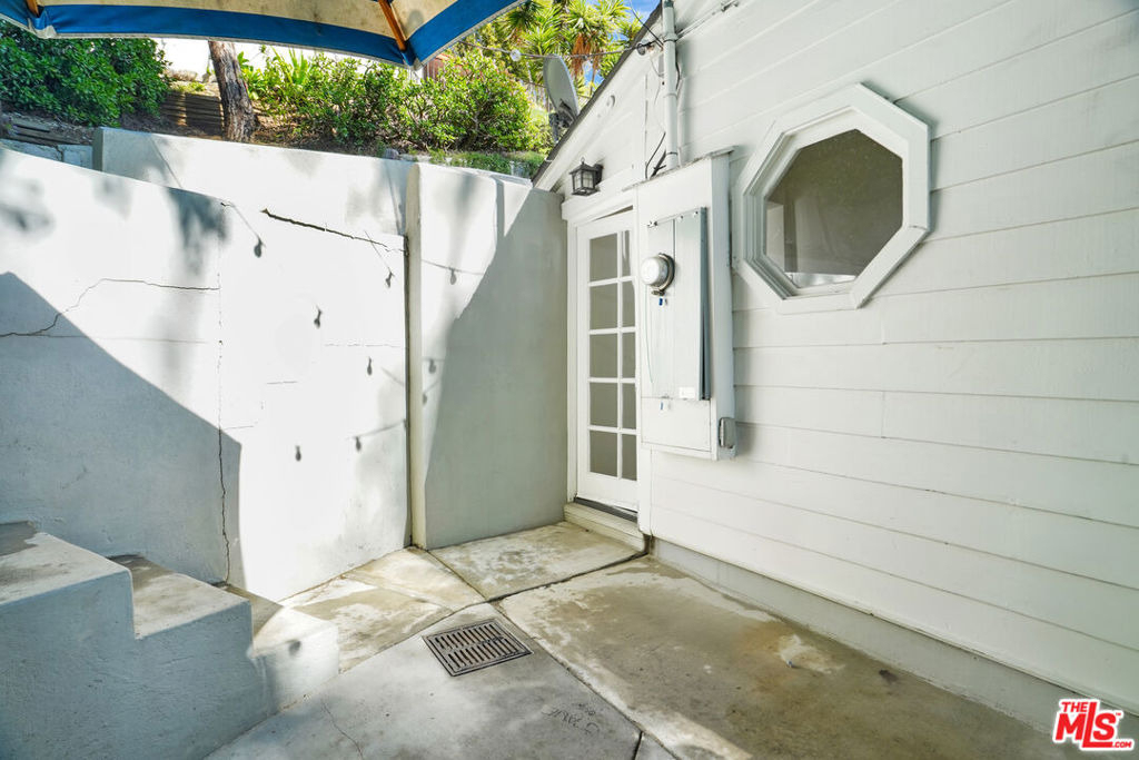 3531 Wonder View Drive - Photo 24