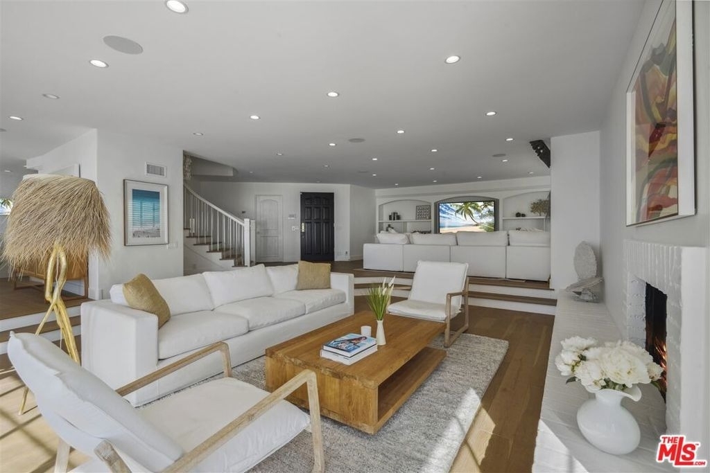31500 Victoria Point Road - Photo 3