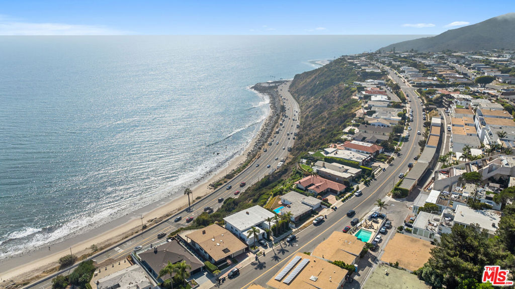 18111 Coastline Drive - Photo 0