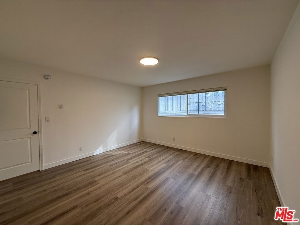 314 S Clark Drive - Photo 38