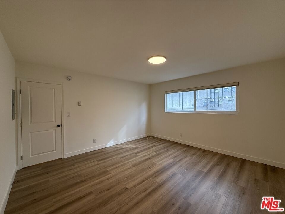 314 S Clark Drive - Photo 37