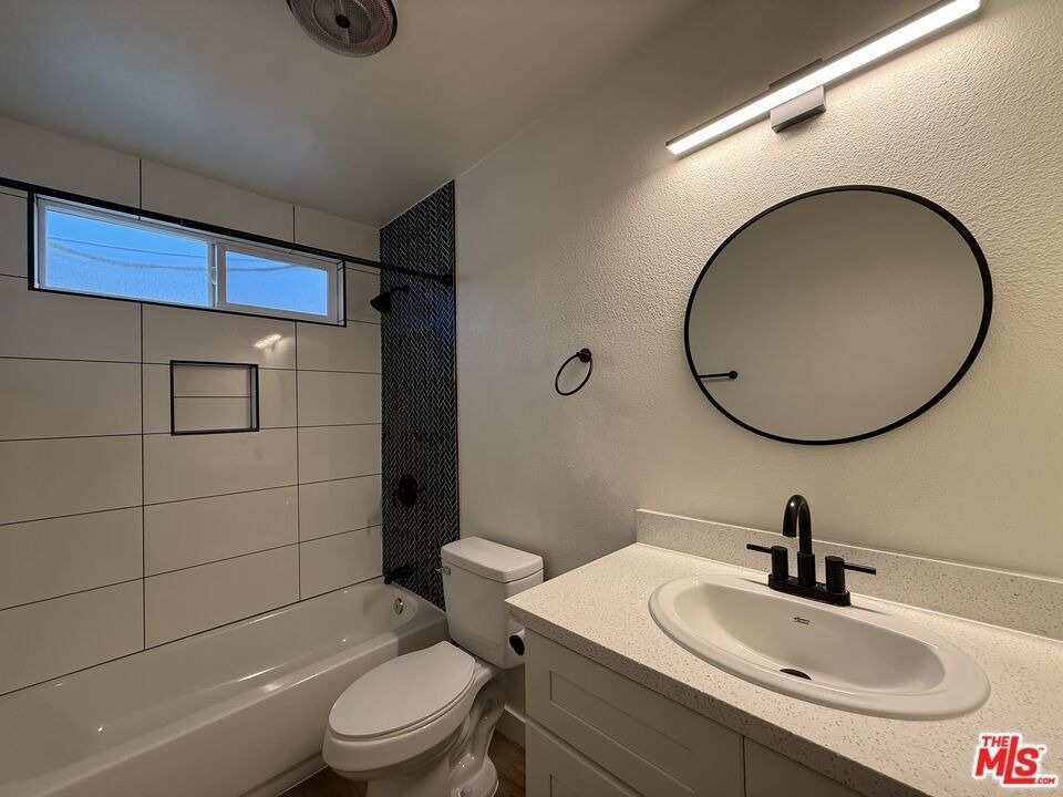 314 S Clark Drive - Photo 30
