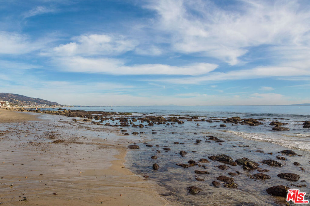 24408 Malibu Road - Photo 18