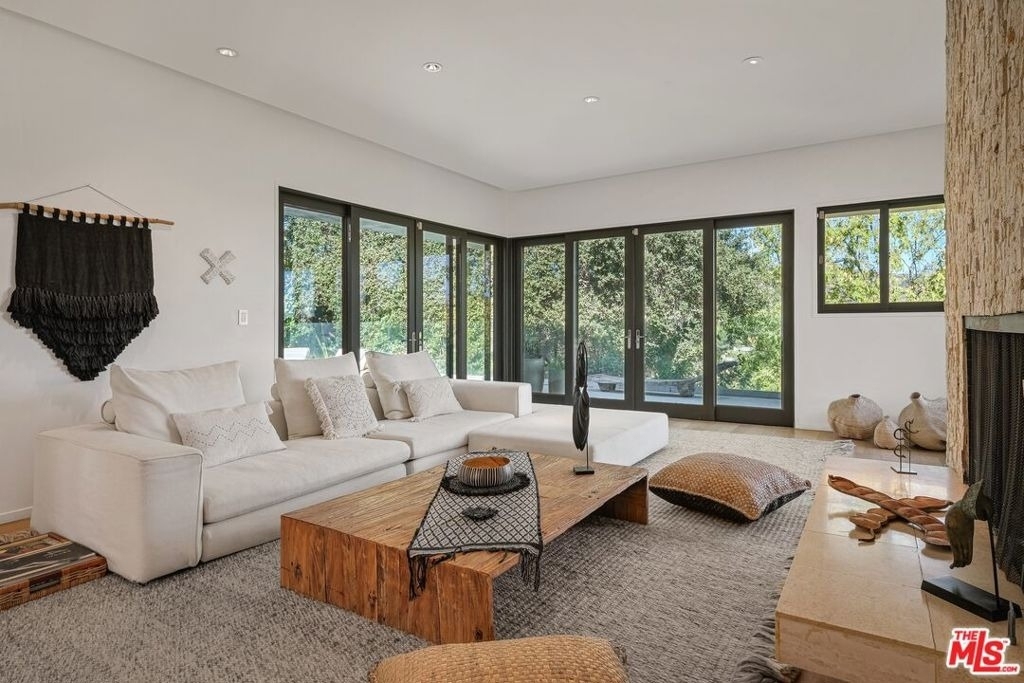 10123 Angelo View Drive - Photo 4