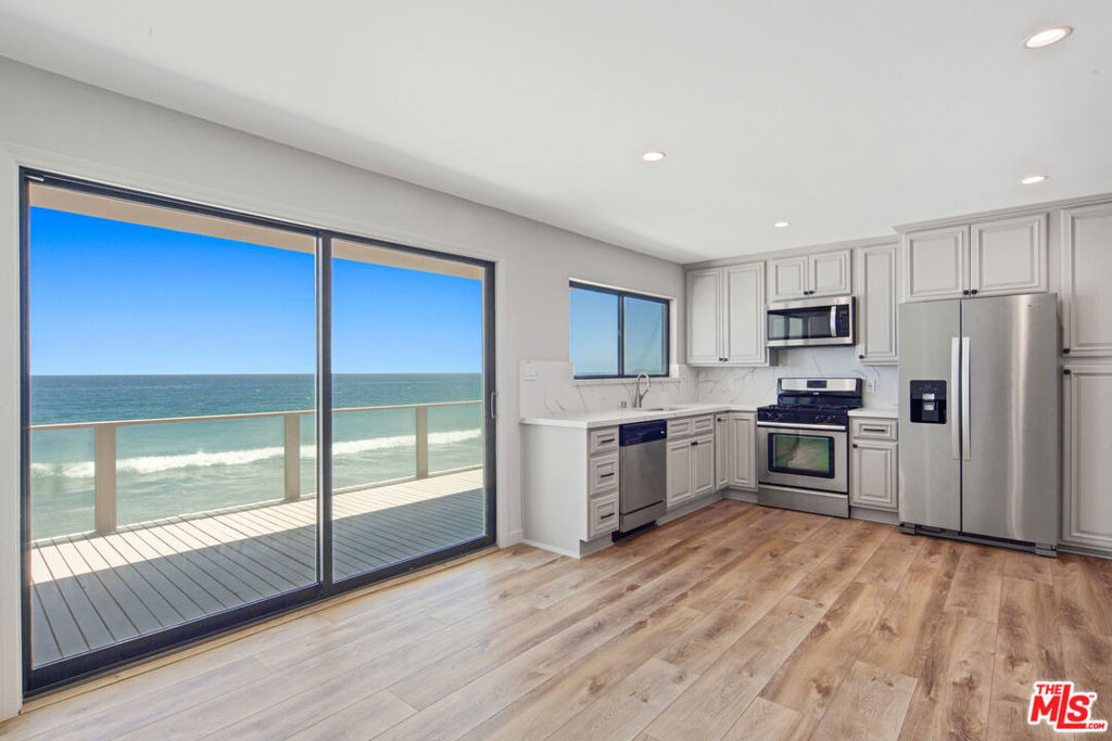25218 Malibu Road - Photo 2