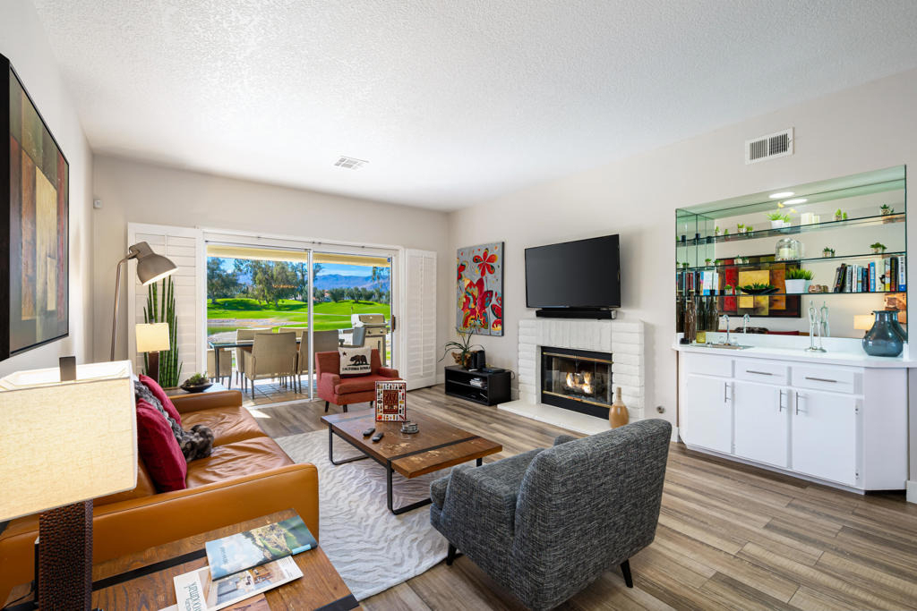 139 Villa Court - Photo 3