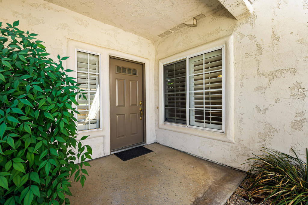 139 Villa Court - Photo 2