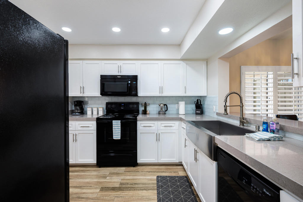 139 Villa Court - Photo 20