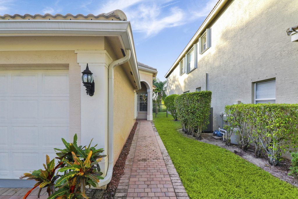 11351 Majestic Acres Terrace - Photo 35