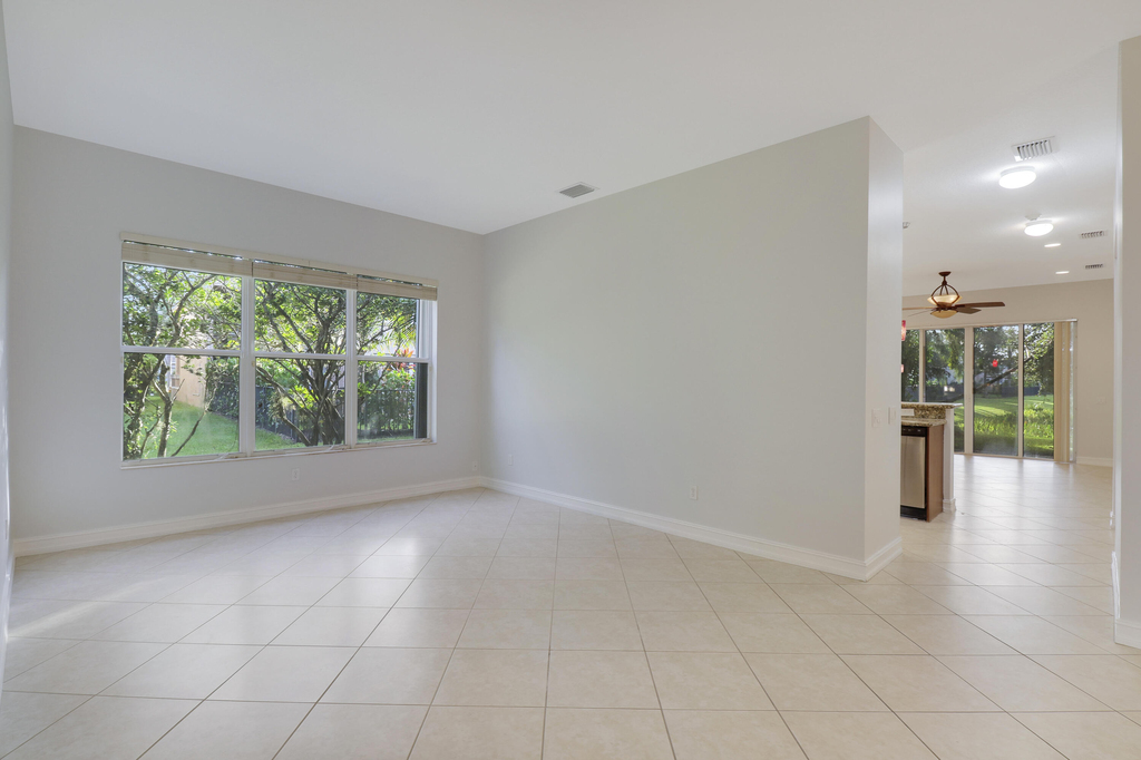 11351 Majestic Acres Terrace - Photo 19