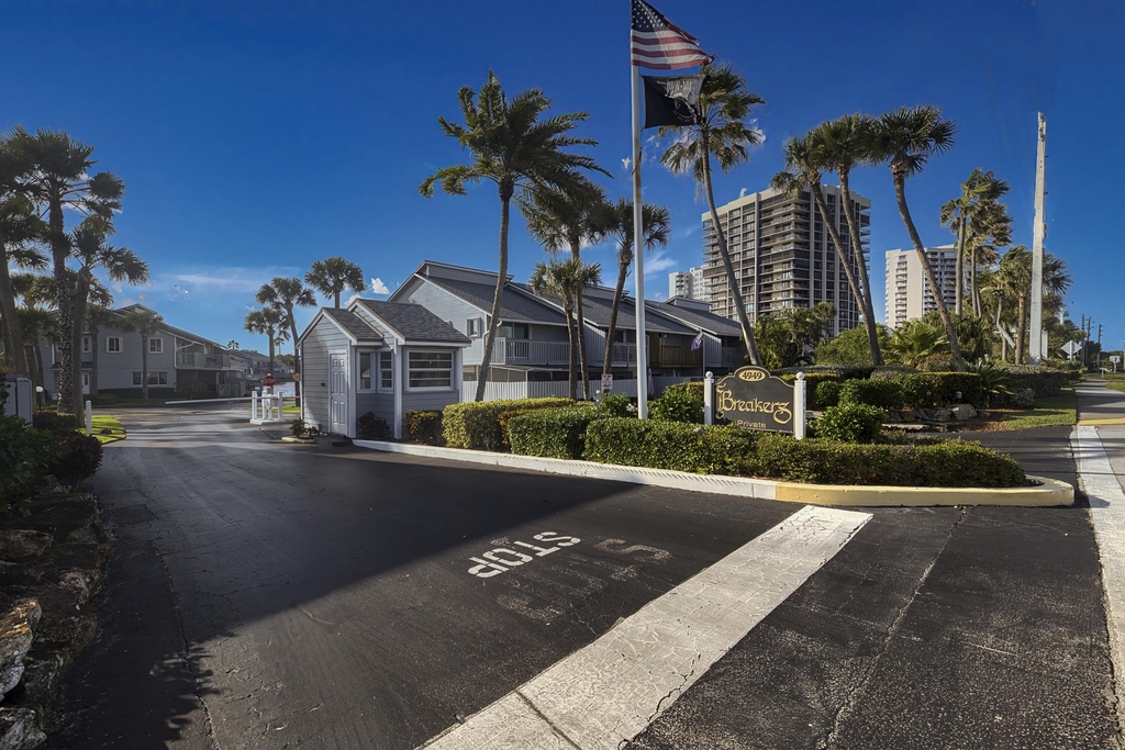 4949 N Highway A1a - Photo 1