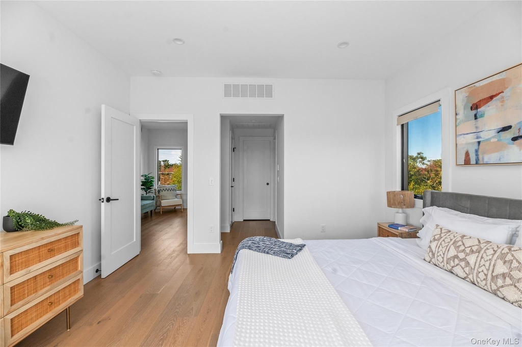 31 Atlantic Avenue - Photo 18