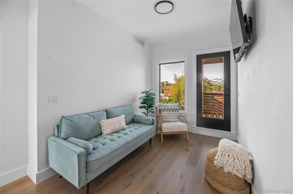 31 Atlantic Avenue - Photo 16