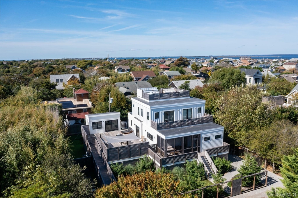 31 Atlantic Avenue - Photo 0