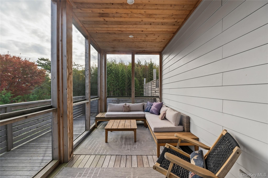 31 Atlantic Avenue - Photo 3