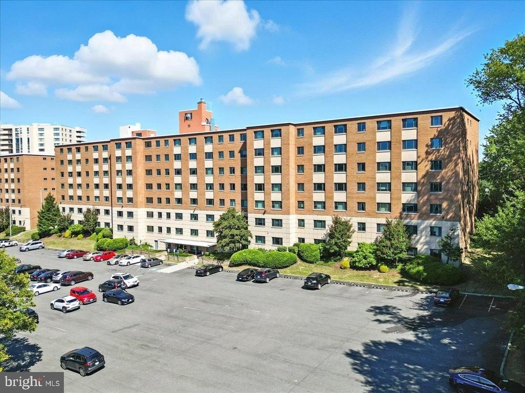 1200 S Arlington Ridge Road - Photo 1