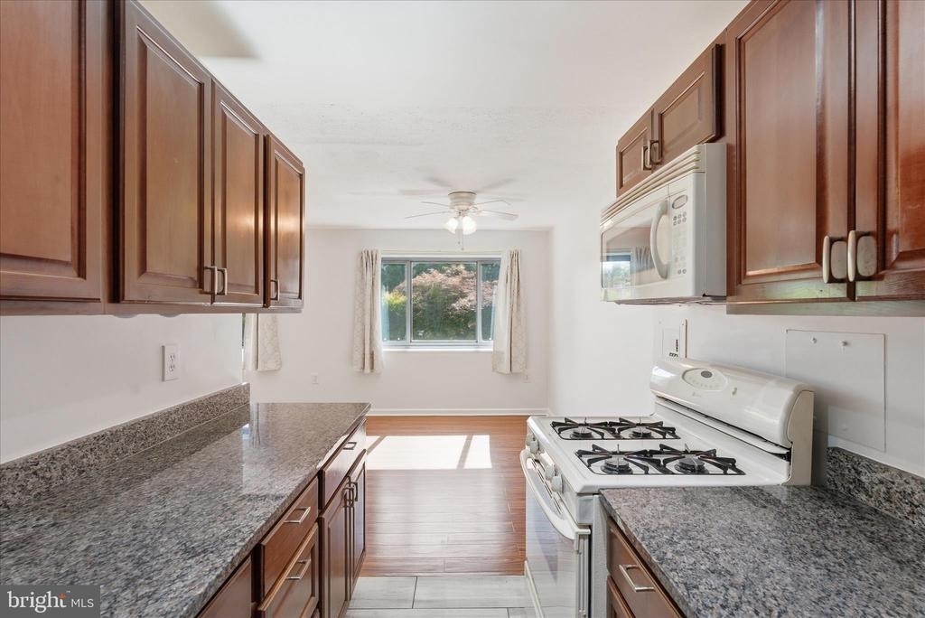 1200 S Arlington Ridge Road - Photo 14