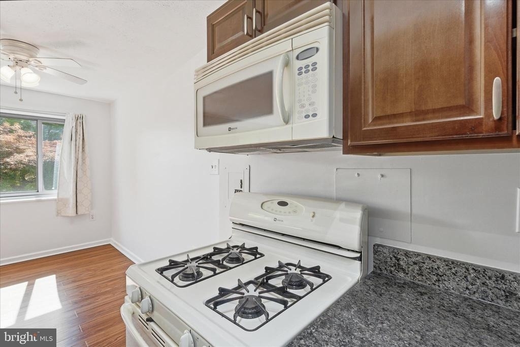 1200 S Arlington Ridge Road - Photo 15