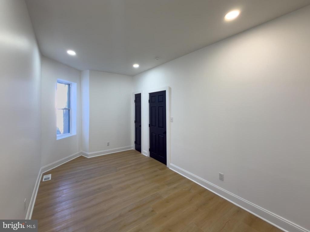 5237 Greenway Avenue - Photo 21