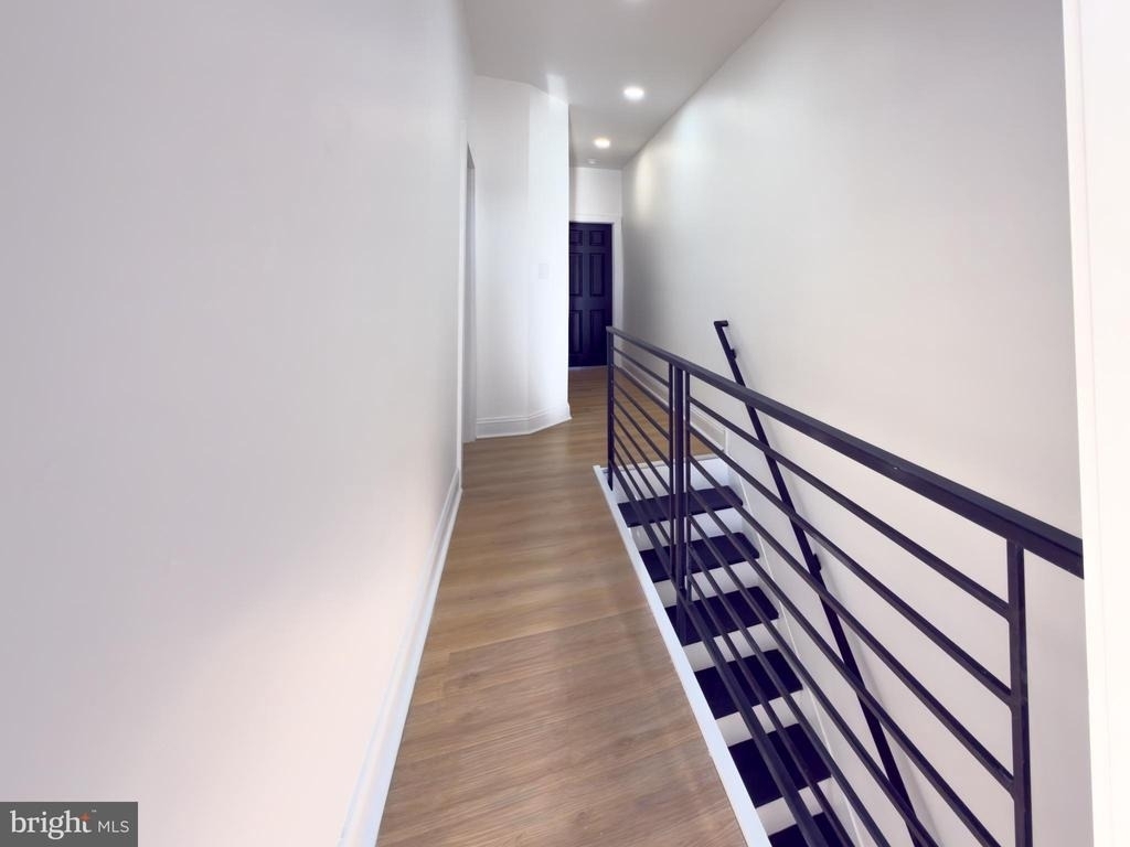 5237 Greenway Avenue - Photo 13