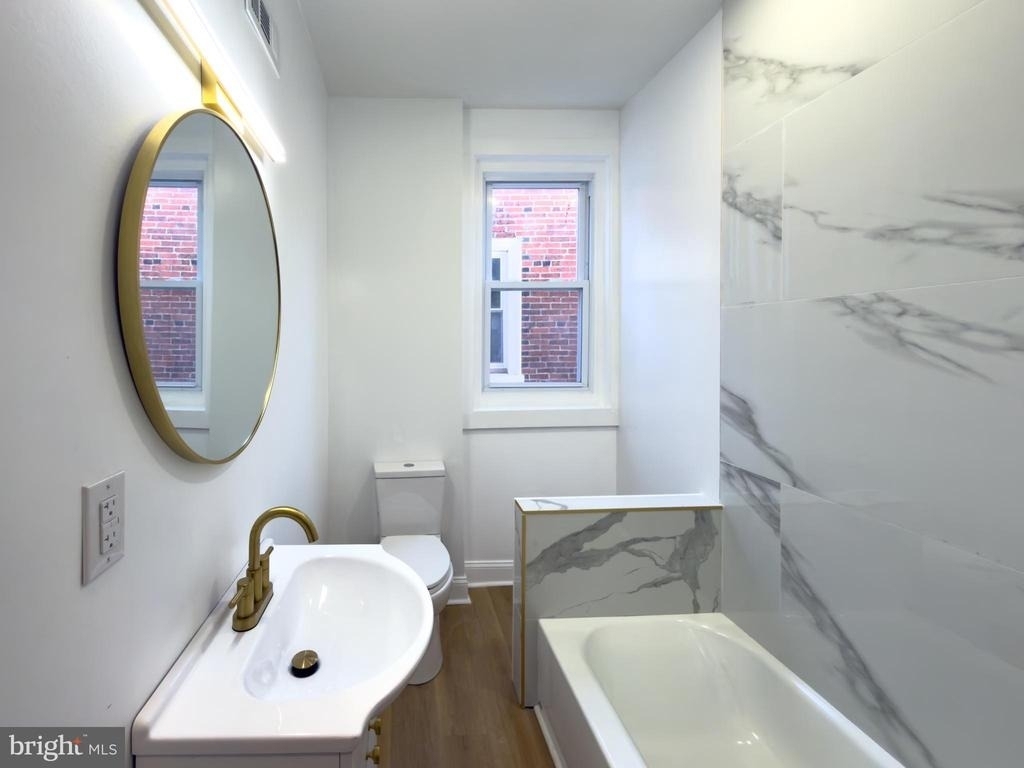 5237 Greenway Avenue - Photo 18