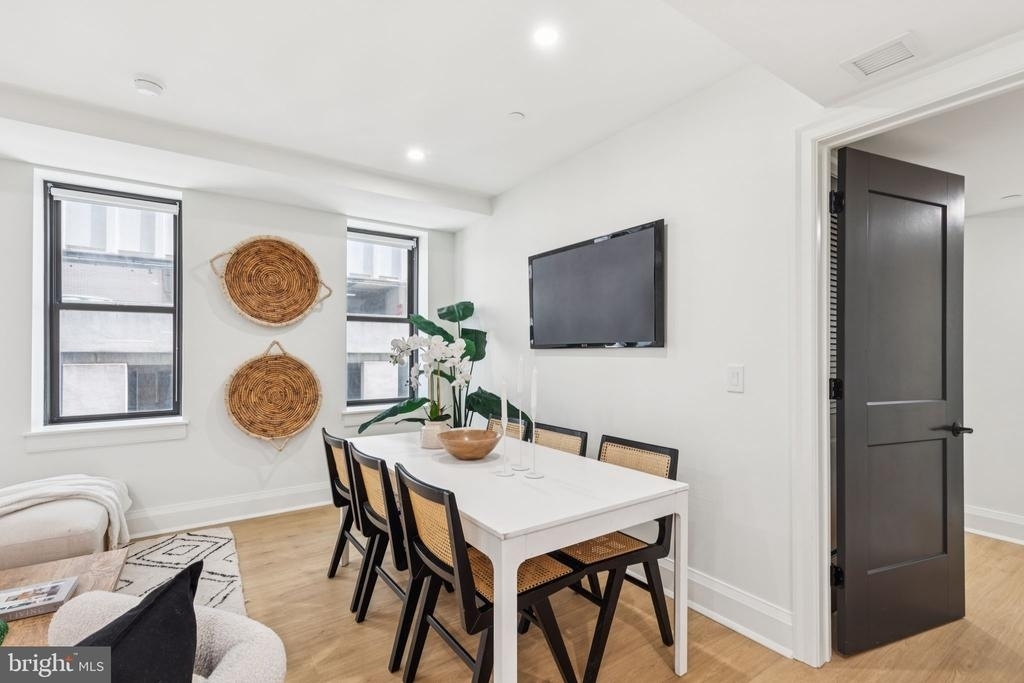 135 S 19th Street - Photo 3