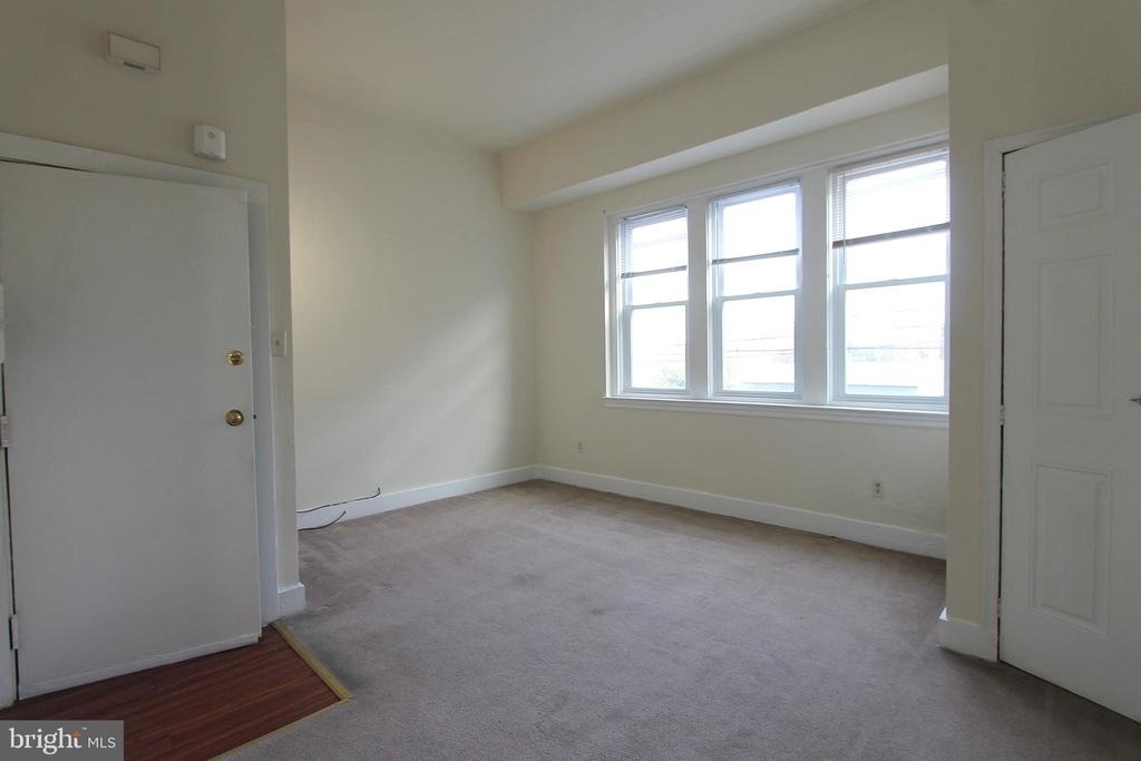 100 E Price Street - Photo 1