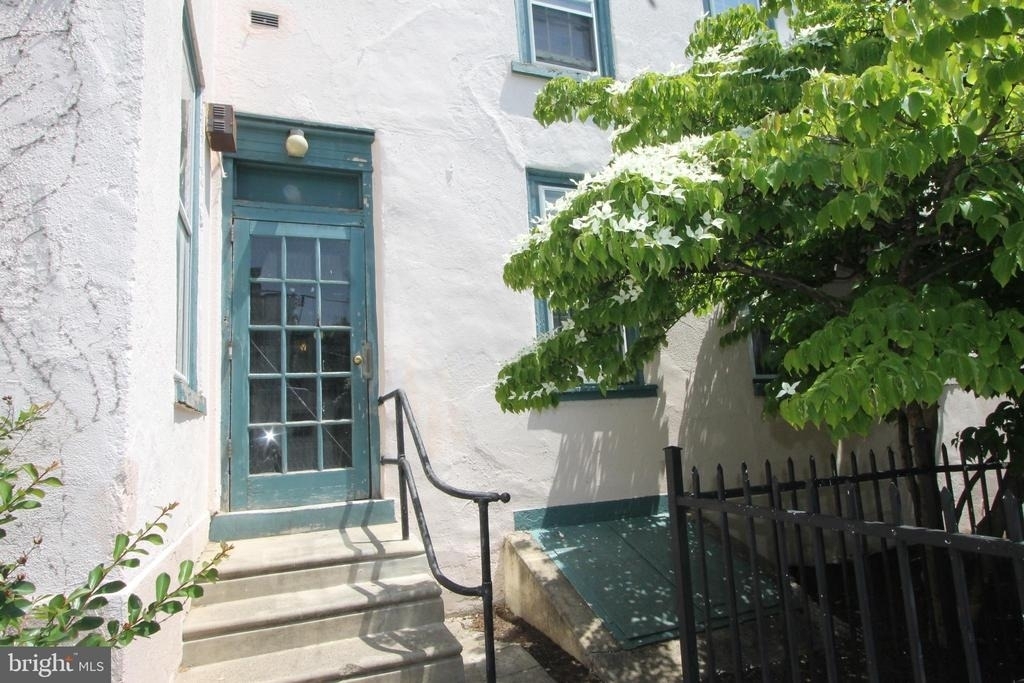 100 E Price Street - Photo 13