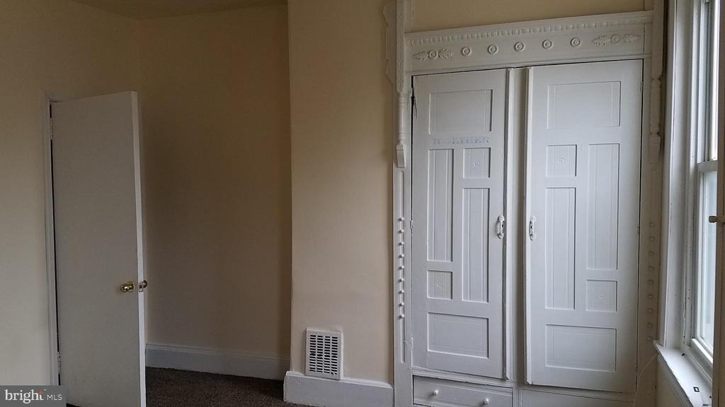 3046 Clifford Street - Photo 7