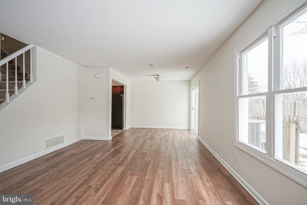 117 Chaucer Road - Photo 7