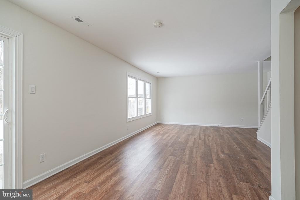 117 Chaucer Road - Photo 6