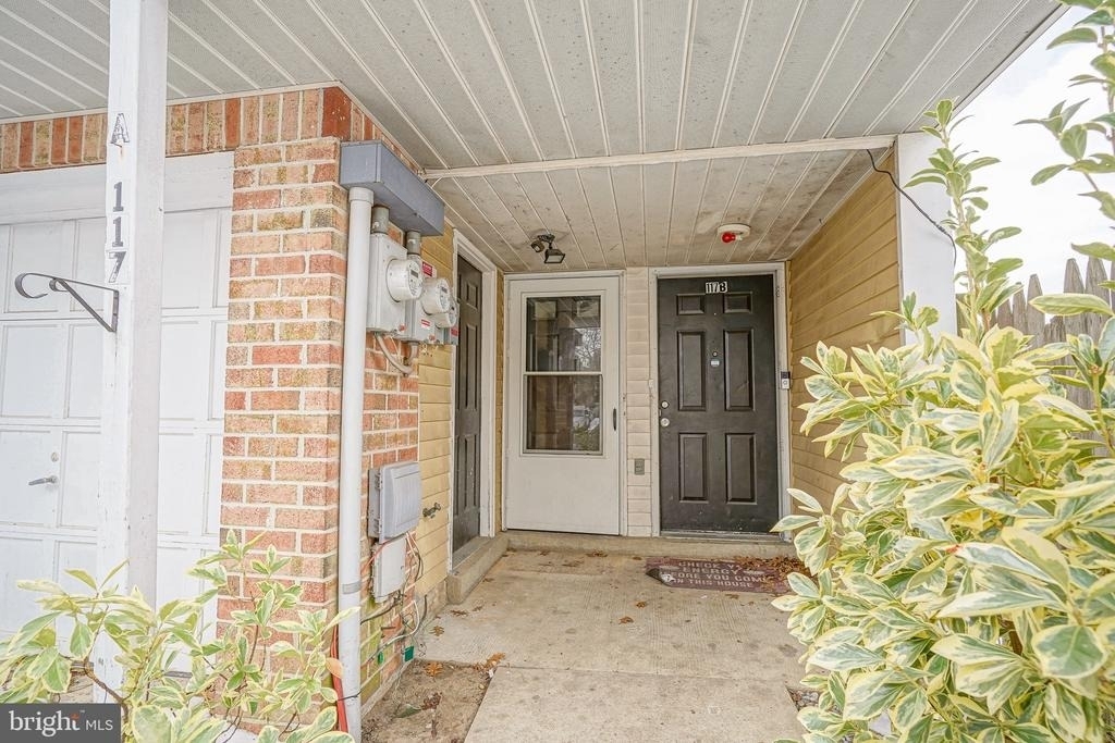 117 Chaucer Road - Photo 0