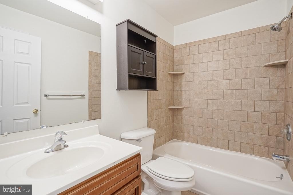 117 Chaucer Road - Photo 11